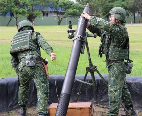 대만 예비군의 120mm 박격포 사격 훈련 [대만 청년일보 캡처. 재판매 및 DB 금지]