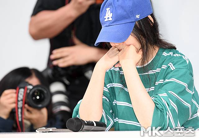 민희진 어도어 대표는 25일 오후 서울 서초구 한국컨퍼런스센터에서 긴급 기자회견을 통해 ‘경영권 탈취 의혹’에 관련한 사안에 대해 공식 입장을 발표했다. / 사진 = 천정환 기자