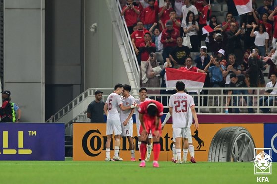 한국 축구가 복병 인도네시아에 덜미를 잡혀 올림픽 10회 연속 본선행에 실패했다. 사진 대한축구협회