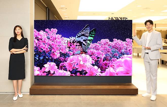 삼성전자가 7일 출시한 114인치 마이크로LED TV. 삼성전자