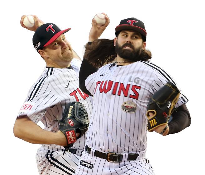 LG 엔스(왼쪽)와 켈리. IS 포토