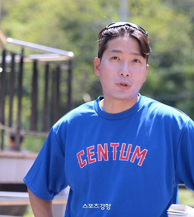 부산 센텀중 심세준 감독이 강원도 인제야구장에서 스포츠경향과 인터뷰하고 있다. 인제 | 김만석 선임기자