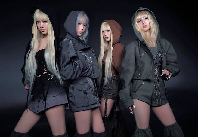 “가장 에스파다운” 음악으로 돌아왔다. 걸그룹 에스파가 27일 데뷔 후 첫 정규앨범 ‘아마겟돈’을 발표하고 흥행몰이에 나섰다. 사진제공|SM엔터테인먼트