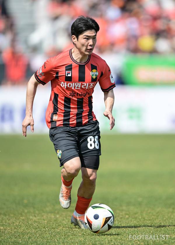 황문기(강원FC). 서형권 기자