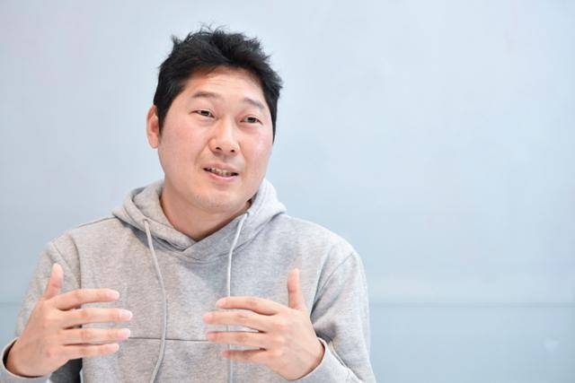 박형준 스페이스브이 대표는 부동산 단기 임대 수요가 크게 늘어날 것으로 본다. 그는 "1인 가구가 늘면서 단기 임대 수요가 커지고 있다"며 "앞으로 부동산 시장도 온라인화가 빠르게 진행되면서 고객에게 어떤 가치를 전달할 수 있는지가 경쟁력이 될 것"이라고 강조했다. 신용주 인턴기자