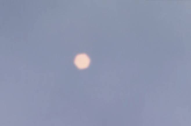 2010년 6월10일 2차 발사 당시 상공에서 폭발한 것으로 보이는 나로호./사진=여수 MBC Prime 유튜브