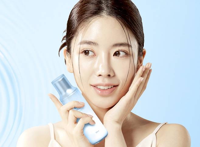 쿨링 화장품은 햇볕과 열에 자극받은 피부를 진정시켜준다./사진=클립아트코리아