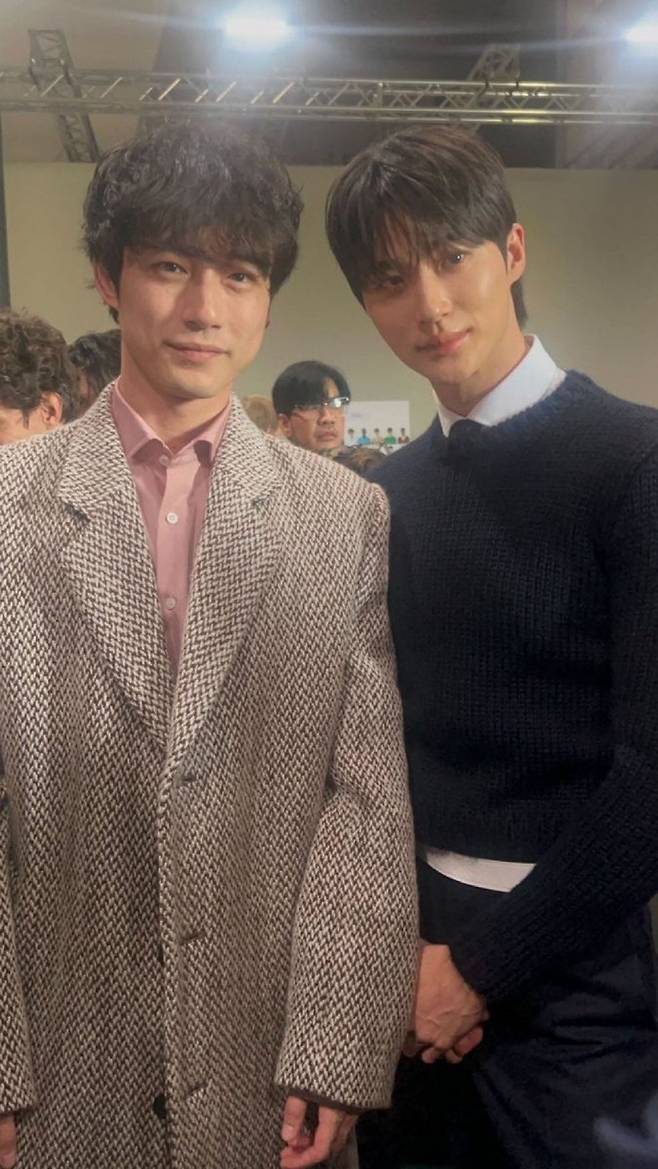 사카구치 켄타로와 함께 촬영한 변우석 /사진=온라인 커뮤니티