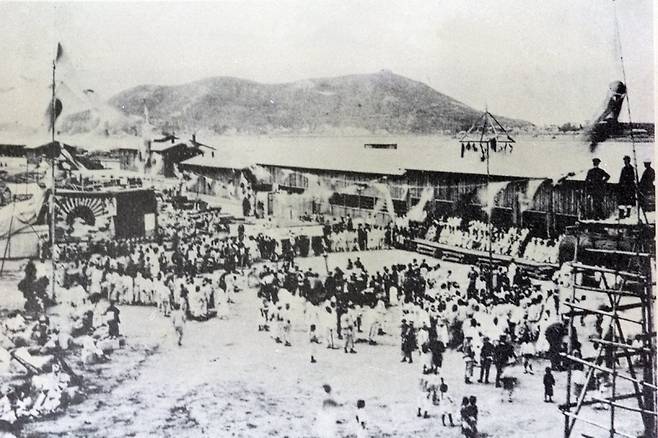 경인선 철도 개통행사 모습. 사진 코레일