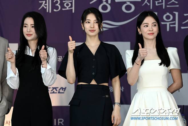 25일 인천 상상플랫폼에서 제3회 청룡시리즈어워즈 핸드프린팅이 열렸다. 임지연, 수지, 송혜교가 포즈를 취하고 있다. 인천=허상욱 기자wook@sportschosun.com/2024.06.25/