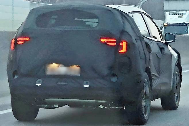 기아 '스포티지 페이스리프트' 테스트카 (출처 : 숏카)