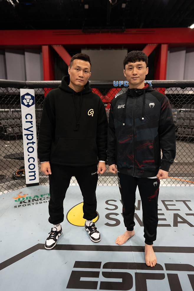 최두호와 정찬성.