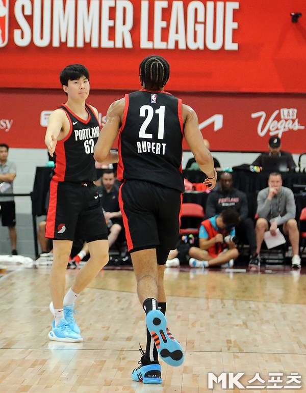 이현중이 교체 투입되고 있다. 사진(美 라스베가스)= 김재호 특파원