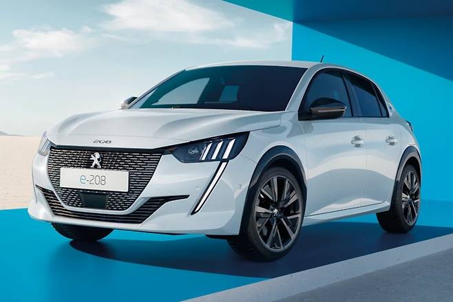 사진 : 푸조 e-208