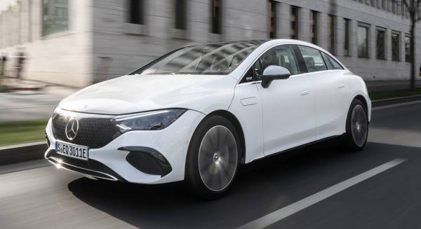 전기 세단 '더 뉴 EQE'