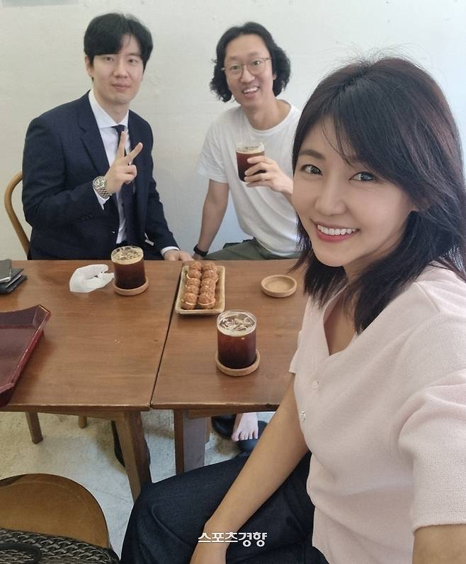 MBC 개그맨 선배인 김경진(가운데), 이태영과 함께.