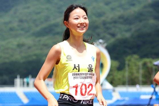 여중부 200m에서 우승한 권예은. 사진 대한육상연맹