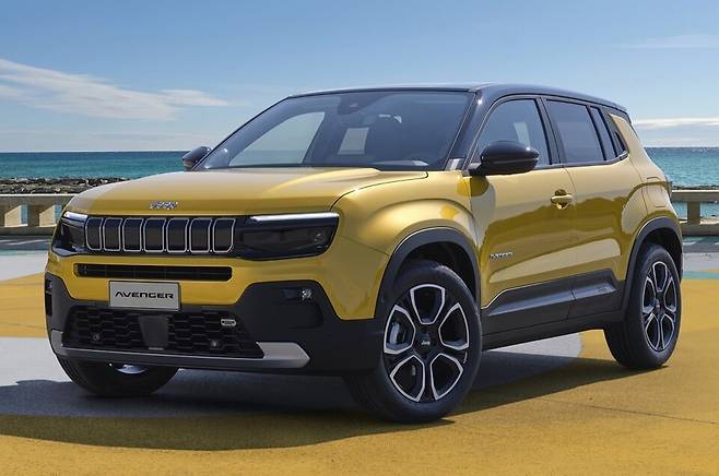 사진 : 지프 어벤저