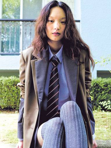 더블 레이어링을 활용한 프레피룩