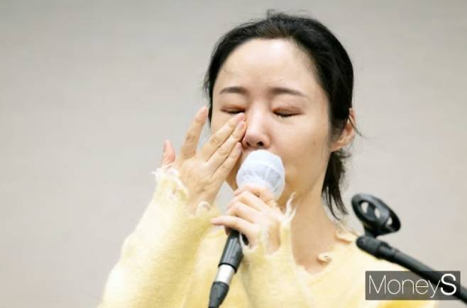 민희진 어도어 대표가 해임됐다는 소식에 하이브 주가가 4.47% 상승세다. /사진=임한별 기자