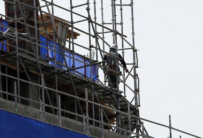 ‘노가다판’이라고 불리는 공사 현장에서 일하는 노동자를 여전히 ‘노가다’라고 지칭하는 경우가 많다. 무엇이라 부르든 이들은 토목과 건축 전문가들이다. 연합뉴스