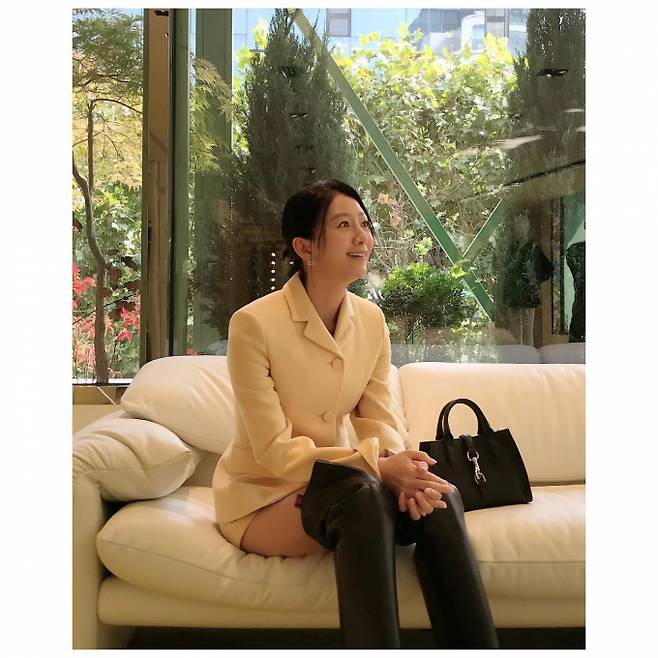 사진=김희애 인스타그램