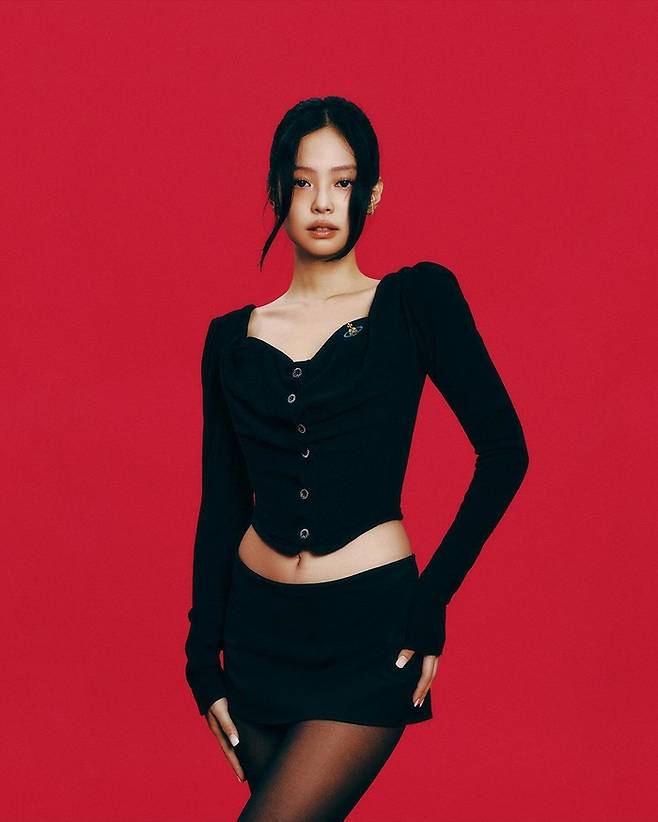 제니. SNS 캡처
