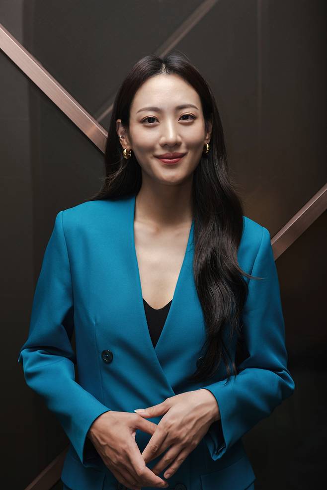 영화 ‘보통의 가족’ 수현. 사진 | (주)하이브미디어코프, (주)마인드마크