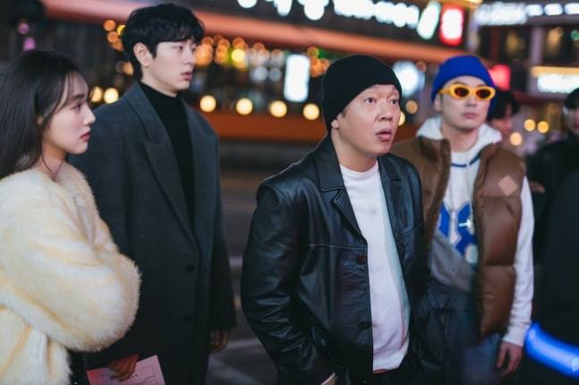 ‘강매강’ 송원경찰서 형사들. 사진ㅣ월트디즈니컴퍼니 코리아