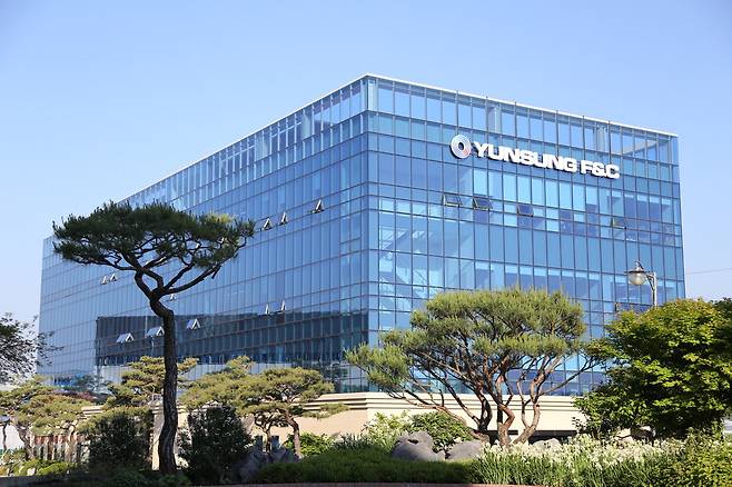 경기 안성시 공도읍에 위치한 윤성에프앤씨 본사 연구동 전경. 윤성에프앤씨