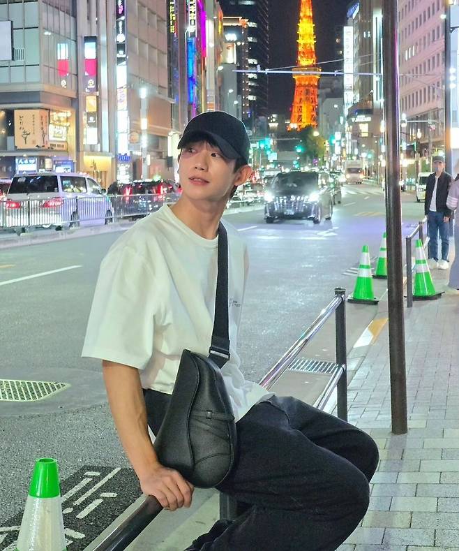 사진출처=정해인SNS