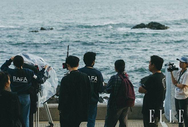 부산을 배경으로 진행된 프로덕션.