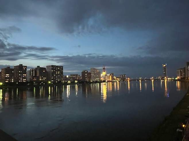 09ec8805c7871d8323e786e6429c70640d700a38a62e033243e80df2a85b384d75db56988a833ba6cd7c7354015c485c151f302e72