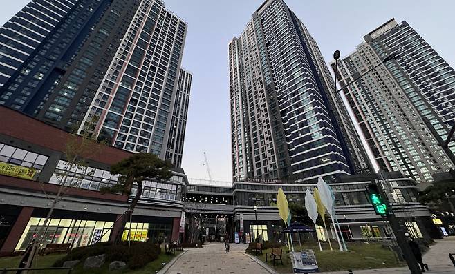 강동구 천호동 강동밀레니얼 중흥 S-클래스. 서영상 기자