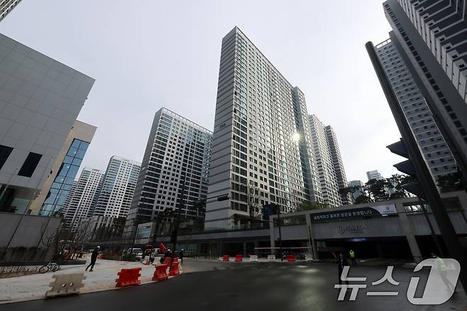 17일 서울 강동구 올림픽파크포레온의 모습. 2024.10.17/뉴스1 ⓒ News1 황기선 기자