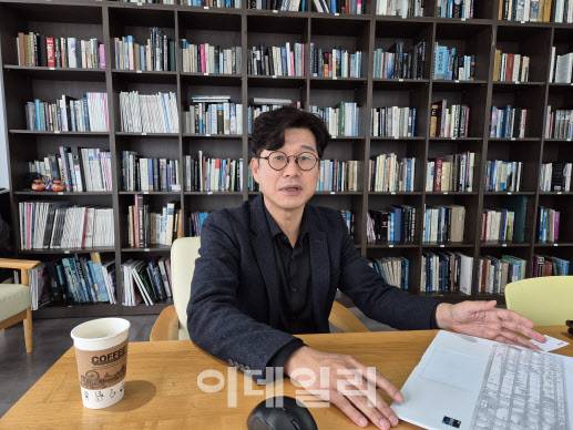 김지태 프로라젠 대표가 이데일리에 현재 개발 중인 알레르기 치료제에 대해 설명하고 있다. (사진=이데일리 나은경 기자)