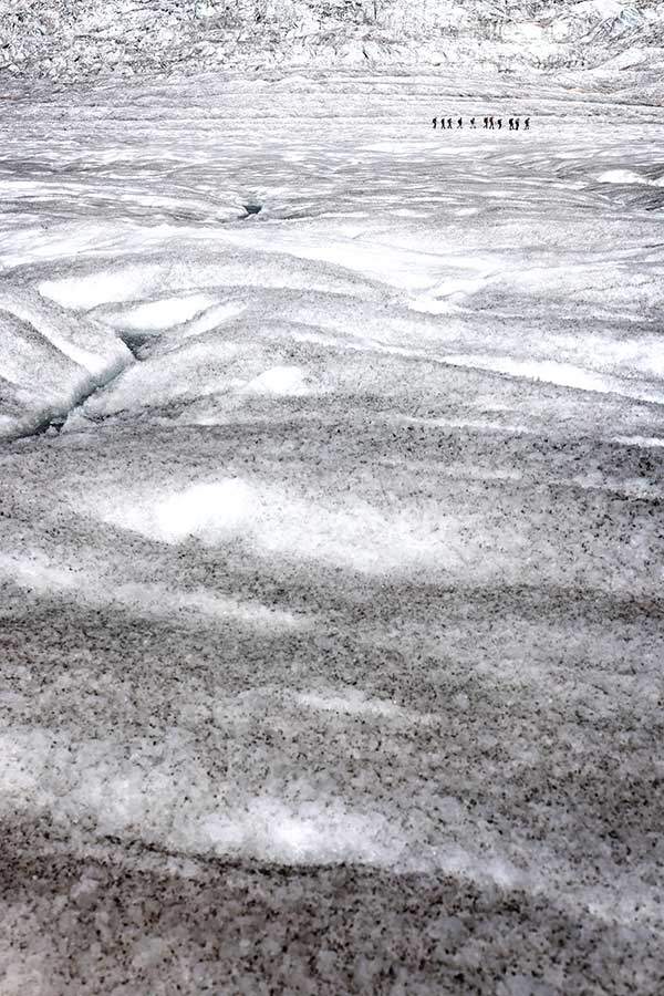 영화 '인터스텔라' 에 나오는 외딴 별 밀러 행성마냥 낯선 풍경이 펼쳐졌다. 2100년이면 사라질 빙하이기에 더 소중한 경험으로 다가왔다.