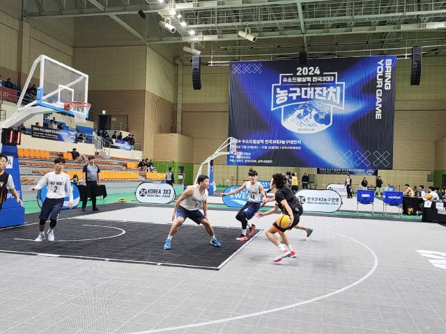 ▲ ‘2024 수소드림삼척 전국 3대3 농구대잔치’가 23~24일 삼척시민체육관에서 전국 각지 109개 참가팀이 참가한 가운데 성대하게 펼쳐졌다.