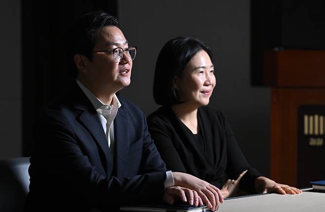 안제홍 검사(왼쪽)와 김지영 검사가 지난 22일 오전 서울 마포구 서울서부지방검찰청에서 헤럴드경제와 인터뷰를 하고 있다. 임세준 기자