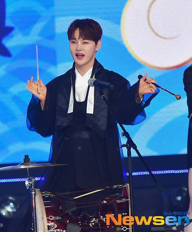 박서진, 뉴스엔DB
