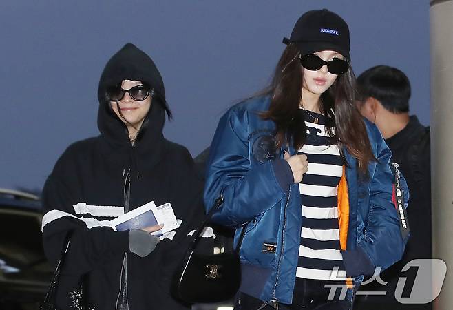 걸그룹 뉴진스 하니와 다니엘(오른쪽)/뉴스1 ⓒ News1 권현진 기자