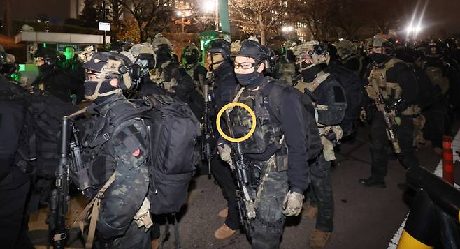 KAC KS1 소총 탄창에 탄이 없어 스프링만 보이는 모습. / 사진=뉴시스