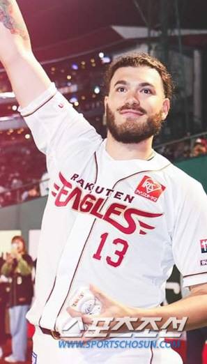 폰세는 올 시즌 라쿠텐에서 15경기에 등판해 4승을 올렸다. 사진캡처=라쿠텐 이글스 SNS