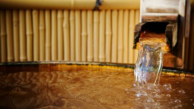 온천은 여러 효능이 있으나 자칫하면 건강을 망치는 원인이 될 수 있다|출처: 게티이미지뱅크