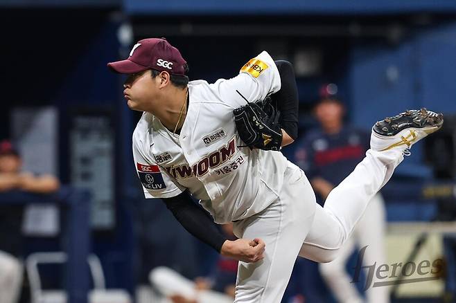 ▲ KIA는 조상우를 위해 신인드래프트 지명권 2장과 현금 10억 원을 투자했을 정도로 기대감이 큰 상황이다. ⓒ키움 히어로즈