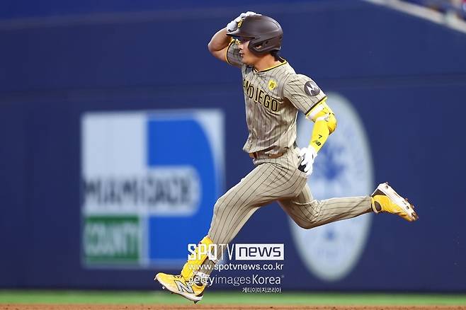 ▲ 내야수로서 할 수 있는 게 많은 김하성이다. 김하성에 대해 좋게 평가하는 메이저리그 팀들과 미국 매체들이 많다.