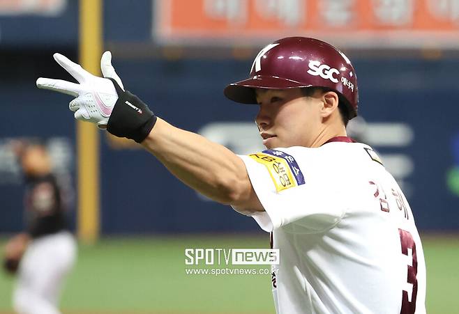 ▲ 다저스는 “김혜성과 3년 1250만 달러(약 184억 원)의 조건에 계약했으며 2028년과 2029년은 계약을 연장할 수 있든 구단 옵션이 포함되어 있다”고 공식 발표했다. ⓒ곽혜미 기자