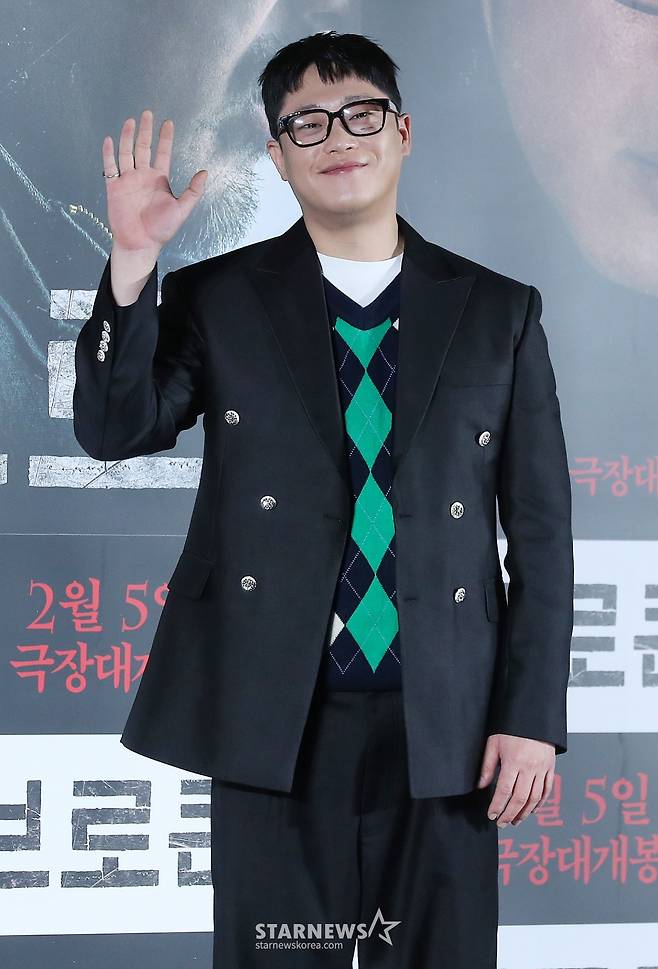 배우 임성재가 6일 오전 서울 광진구 롯데시네마 건대입구에서 진행된 영화 '브로큰' 제작보고회에 참석해 포즈를 취하고 있다. '브로큰'은 시체로 돌아온 동생과 사라진 그의 아내, 사건을 예견한 베스트셀러 소설까지, 모든 것이 얽혀버린 그날 밤의 진실을 밝히기 위해 끝까지 달려가는 민태(하정우 분)의 분노의 추적을 그린 이야기. 오는 2월 5일 개봉. 2025.01.06 /사진=김창현 chmt@