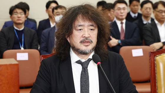 여론조사꽃을 설립한 방송인 김어준 씨 모습. 뉴스1