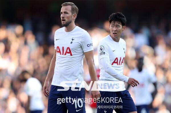 토트넘 홋스퍼에서 호흡을 맞췄던 해리 케인과 손흥민. 사진┃게티이미지코리아